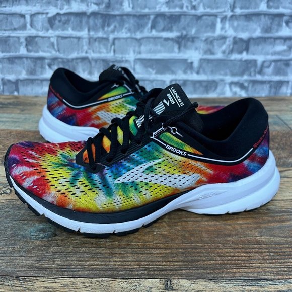 Brooks launch 5 womens cheap tie dye